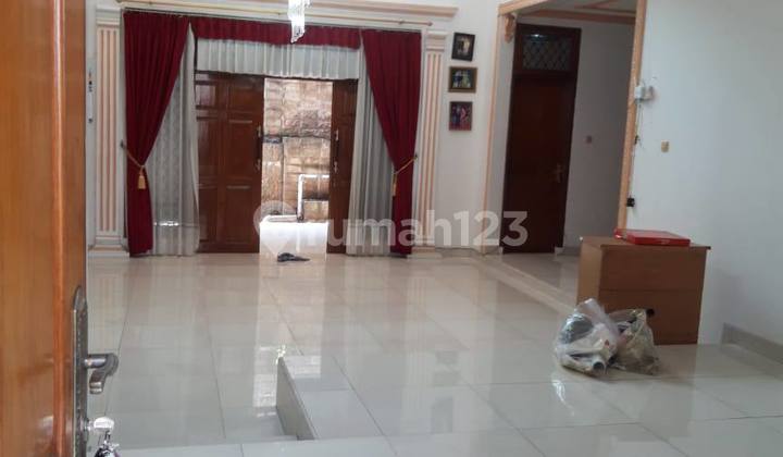 For Quick Sale‼️ Luxury House on Main Street, Grand Galaxy City, South Bekasi