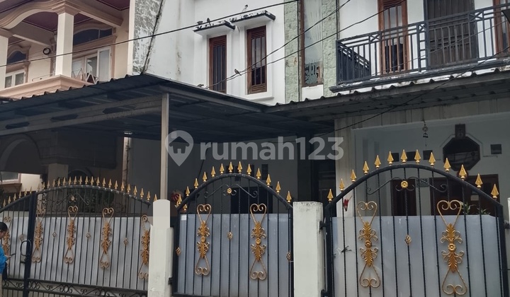 ‼️Quick Sale‼️ 2-Storey House Near LRT, Proven Flood-Free Area in Jaticempaka, Bekasi