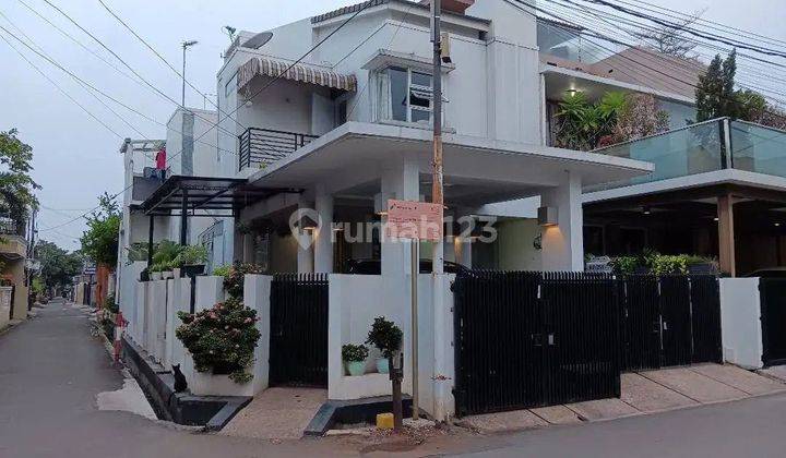 Dijual Rumah Hoek 3 Lantai Di Taman Malaka Utara - Duren Sawit 2