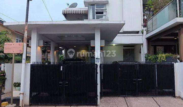 Dijual Rumah Hoek 3 Lantai Di Taman Malaka Utara - Duren Sawit 1