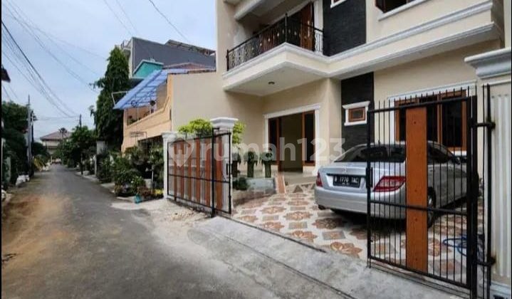 New House for Sale in Dipulo Asem, Pulogadung, East Jakarta, Near Arion Mall and Velodrome 2