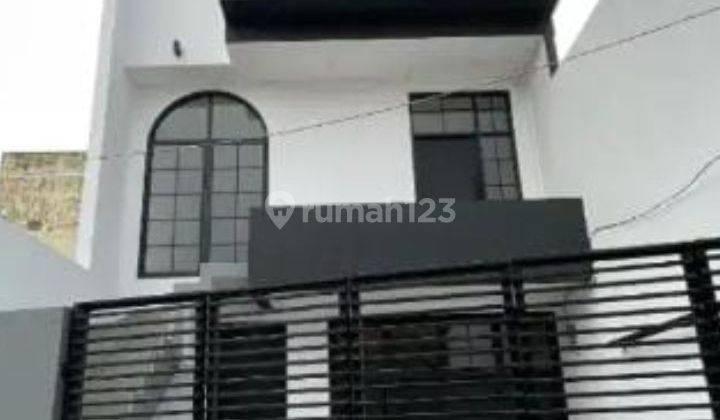 Dijual Rumah Baru 3,5 Lantai Di Jatinegara 2