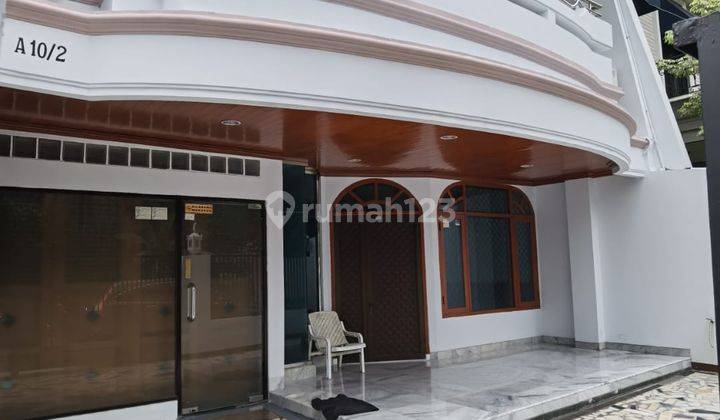 Dijual Rumah Taman Aries Semi Furnished SHM Nego 1