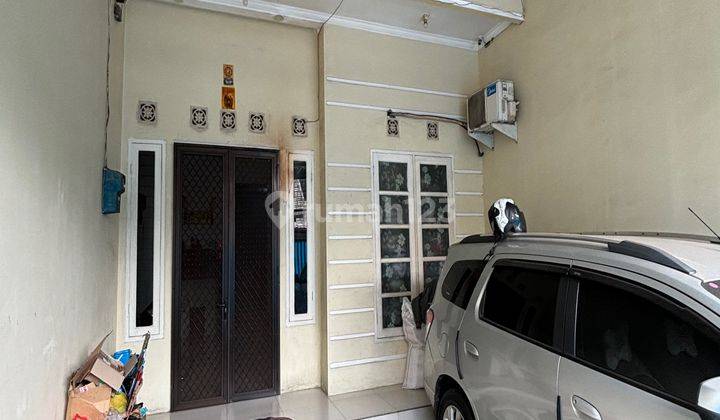  Rumah Bagus Semi Furnished 3 Lantai SHM - Sertifikat Hak Milik 2