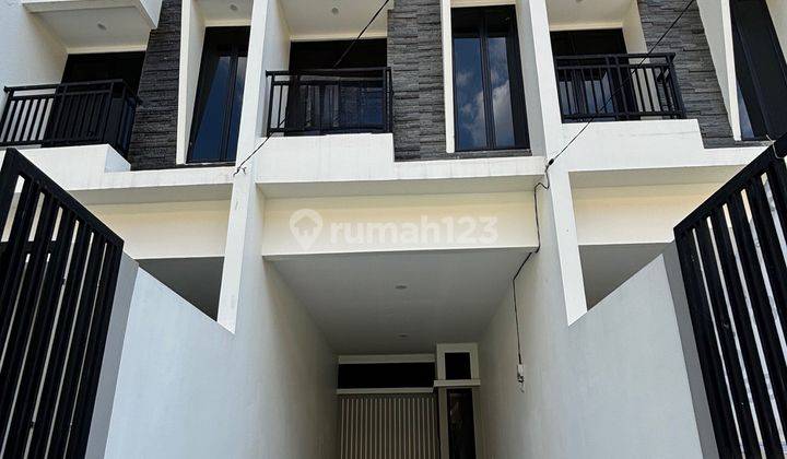 DIJUAL RUMAH BARU BAGUS KEPA DURI 3 LANTAI SHM 1