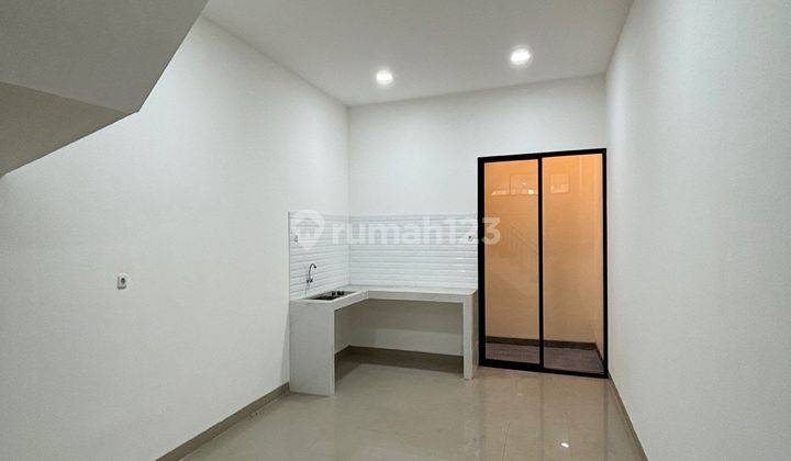 DIJUAL RUMAH BARU BAGUS KEPA DURI 3 LANTAI SHM 2