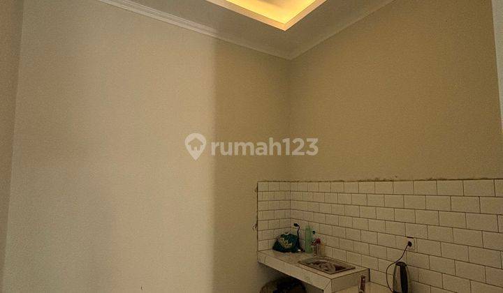 Dijual Rumah Baru Bagus Taman Ratu 3 Lantai Bisa Nego 2