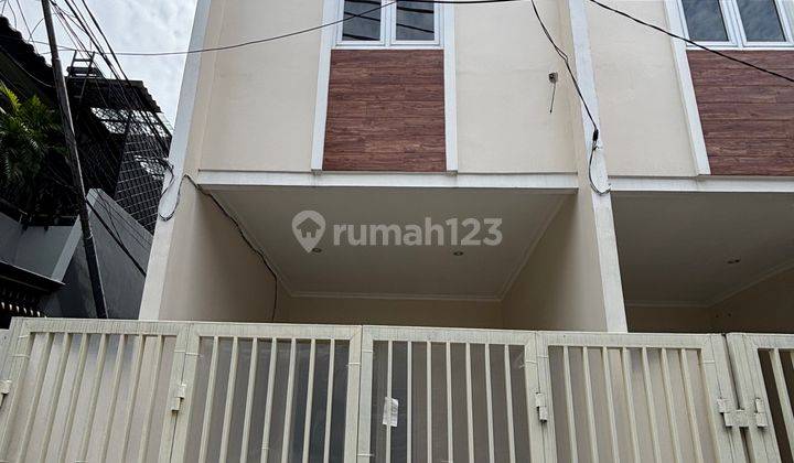 Dijual Rumah Tj Duren 3 Lantai Baru S H M Nego 1