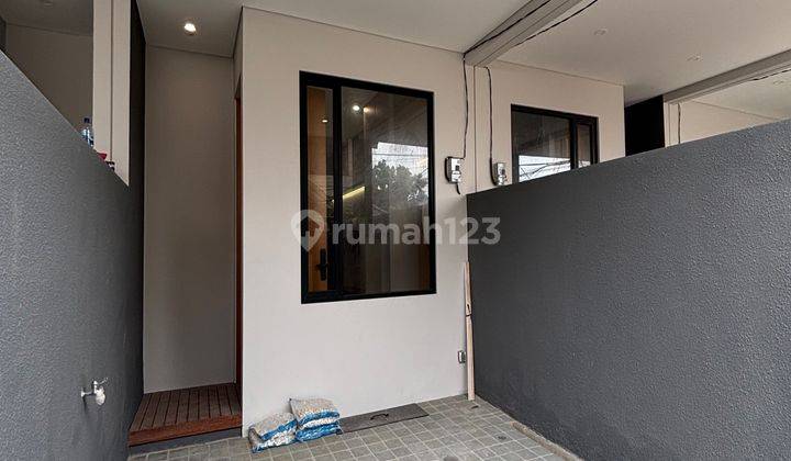 DIJUAL RUMAH BARU DURI KEPA MODERN STYLE 3 LANTAI NEGO 2