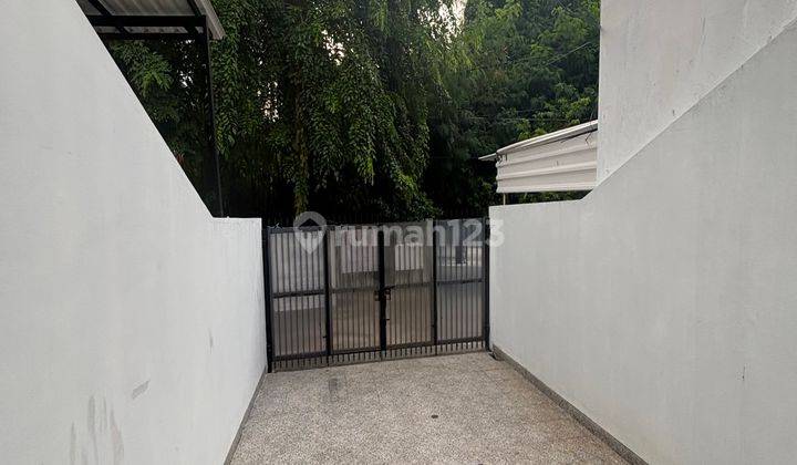 Dijual Rumah Dalam Komplek Greenville Bagus 2