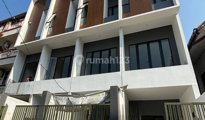 Dijual Ruko Jelambar Bisa Jadi Rumah Strategis 3 Lantai Shm Nego 1