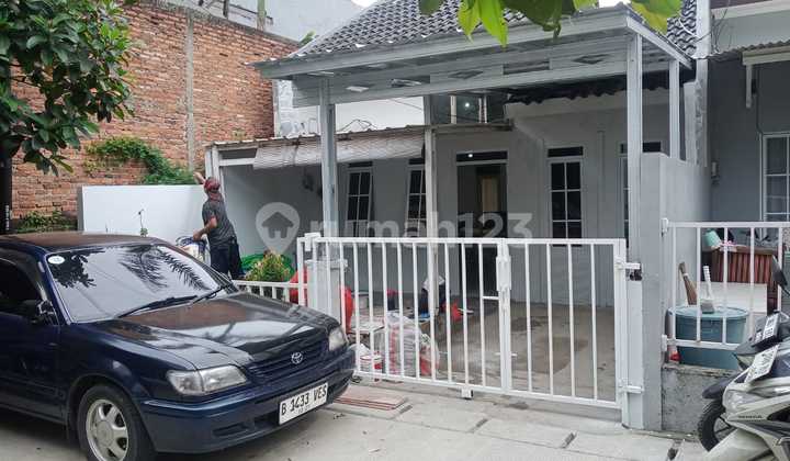 Dijual/take Over Rumah Di Bintaro Gallery Pondok Aren Tangsel 1