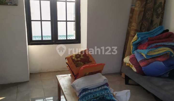 Affordable 2-Story House in Pesanggrahan, Close to Petukangan Toll Road, Strategically Located 2