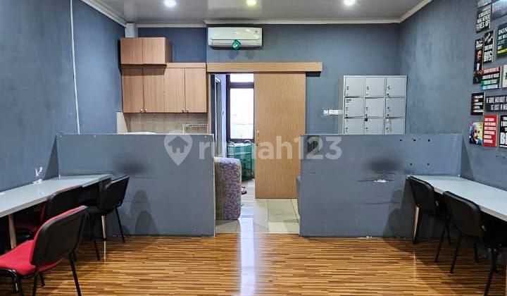 Ruko 3 Lt di Grandbintaro Jaksel Furnished