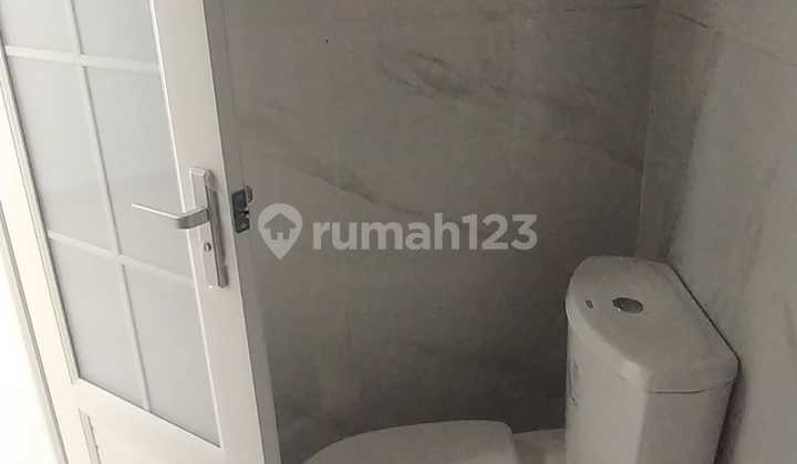 Di Jual Rumah 2lantai Siap Huni Cipondoh Makmur 2