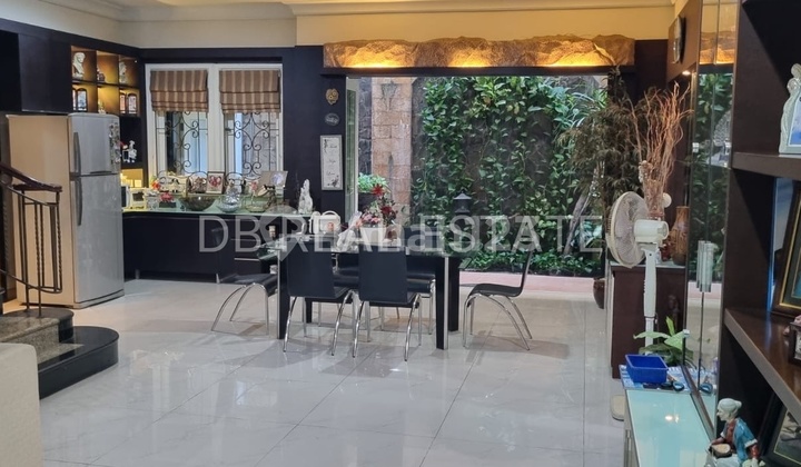 Jual Rumah Mewah 2 Lt Regency 21 1