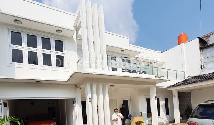 Dijual Rumah Kantor Jl Raya Jatipadang