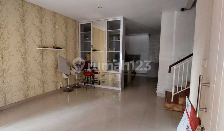 Rumah Luas 105 M2 Kondisi Bagus di Modernland SHM