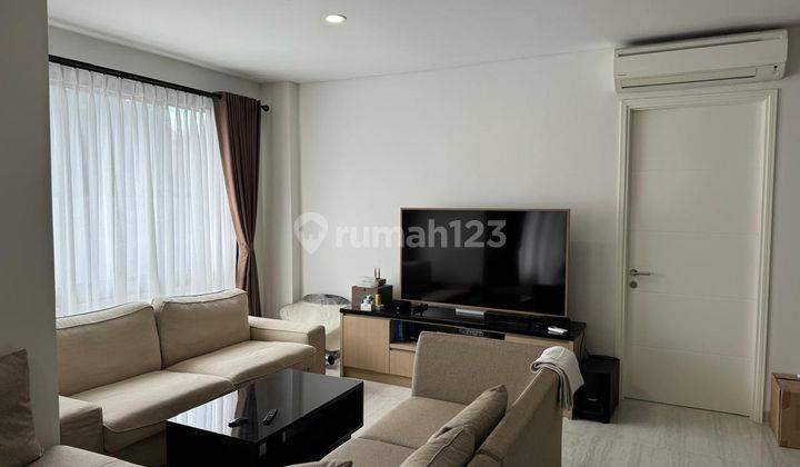 Apartemen LLOYD Alam Sutera 3 Kamar Tidur Furnished Bagus 2