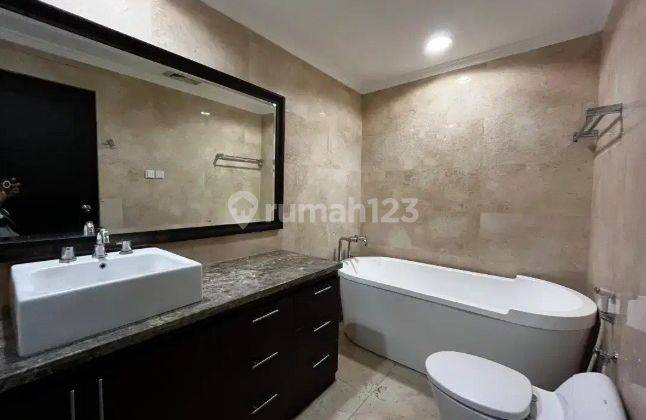 Apartemen Essence Darmawangsa 3 Kamar Tidur 2