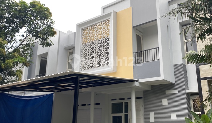 Darwin Scientia Gading Serpong Lt 202