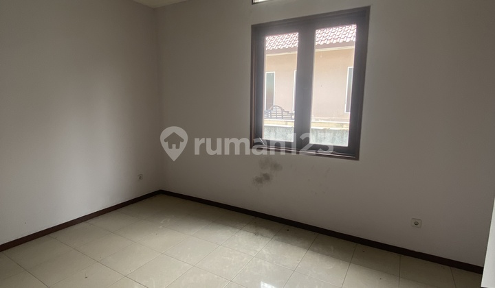 Premier Residence 4 Kamar Tidur Shm Modernland 2