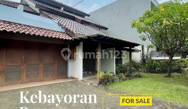FOR SALE: SPACIOUS & COMFORTABLE HOUSE IN KEBAYORAN BARU, SOUTH JAKARTA
