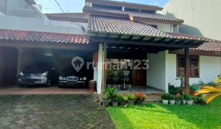 DIJUAL RUMAH LUAS & NYAMAN DI KEBAYORAN BARU, JAKARTA SELATAN