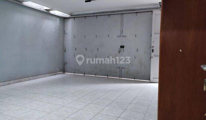 Dijual Rumah Terawat Siap Huni di Singgasana Pradana, Bandung 2