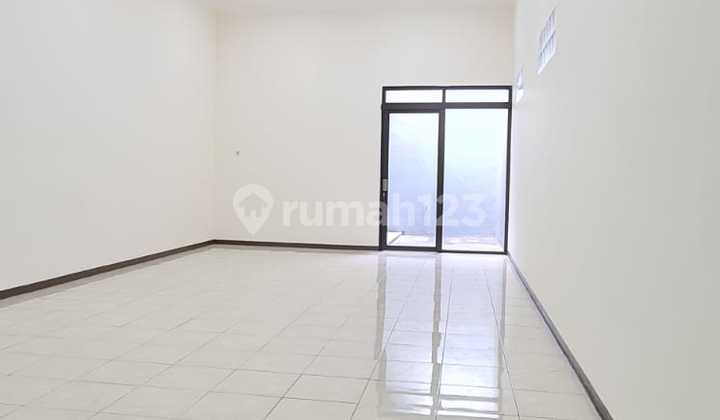 Dijual Ruko Baru Renov Di Mainroad Taman Holis dekat BPK Dijual Ruko Baru Renov Di Mainroad Taman Holis dekat BPK