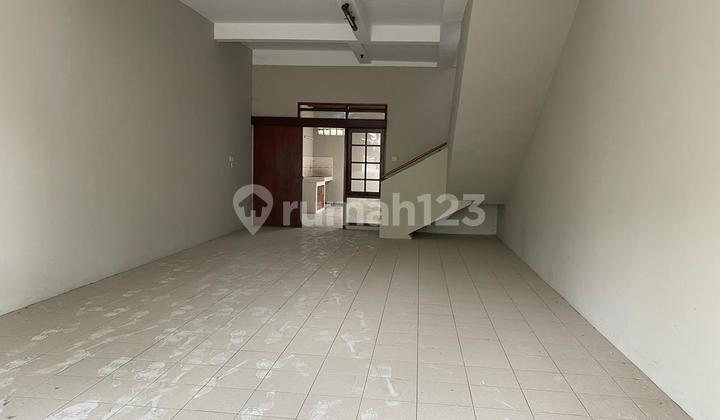 Strategic Ready-to-Occupy Shophouse in TKI 2, Bandung