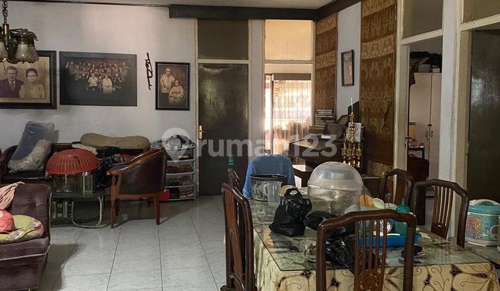 For Sale House Suitable for Boarding in Sayap Buah Batu