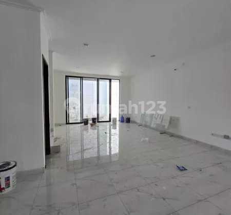 Rumah Permata Hijau Pik 2 Ukuran 8x20 2lt Brand New Termurah