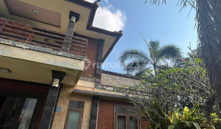 Rumah Karangasem Bali Luas 500m2 2,5 Lantai Bagus Siap Huni  2