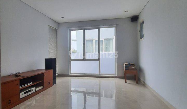 Rumah Taman Grisenda Pik Ukuran 8x16,5 3Lt Hoek Furnish Siap Huni 2