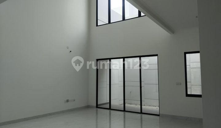 Rumah Villa Pasir Putih Pik 2 Ukuran 10X20 Brand New Best Price 2