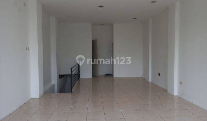 Ruko Kemang Raya 3 Lantai Ukuran 5x15 Pinggir Jalan Traffic Ramai 2