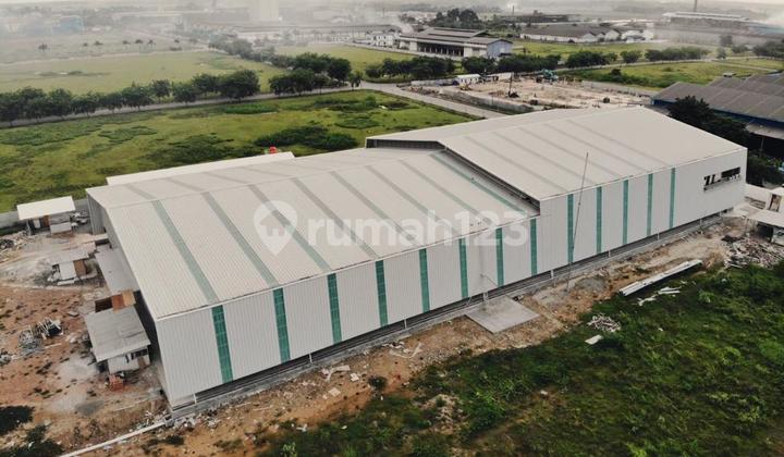 Land and Warehouse in Cikande, Area 29.88 hectares, 40ft Container Access, SHGB. Land and Warehouse in Cikande, Area 29.88 hectares, 40ft Container Access, SHGB.