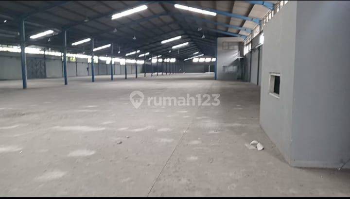 Gudang Cikupa Luas 5500m2 Kawasan Industri Muat Container 40ft 1