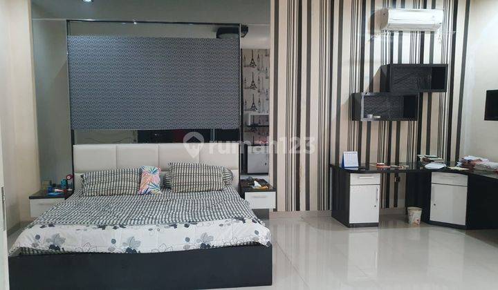 Rumah Katamaran Indah Pik Ukuran 8x25 2 Lantai Full Furnish Bagus 1