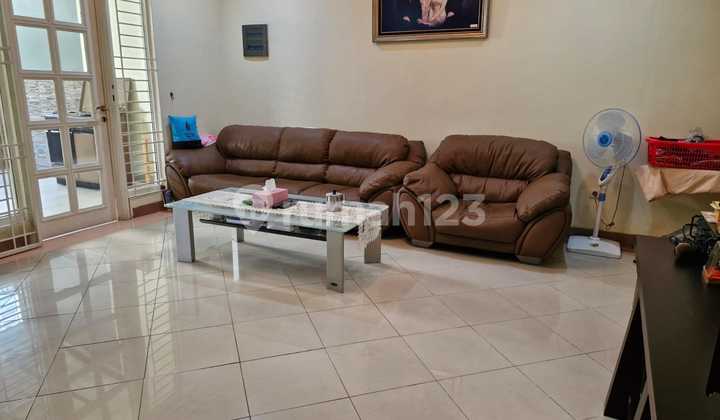 Rumah PIK BGM Ukuran 8x18 2.5 Lantai Sudah SHM Rapi Siap Huni  2