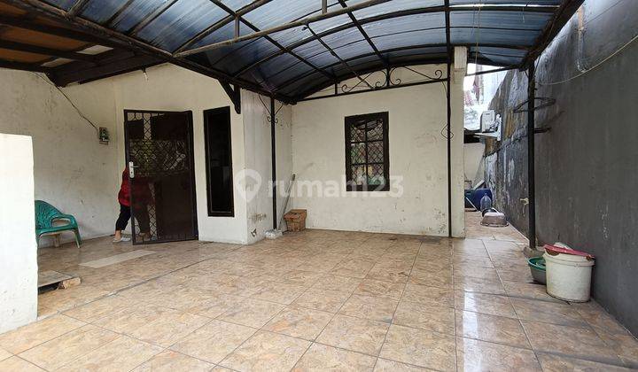 Jual Rumah Butuh Renovasi Di Bulevar Hijau Harapan Indah  2