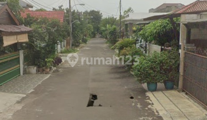 Sell Flood-Free House in Arjuna Jaka Setia Galaxy Complex 2