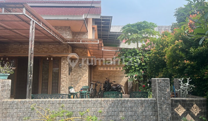 For Sale: Nice Ready-to-Live-In House on Green Boulevard, Harapan Indah 2