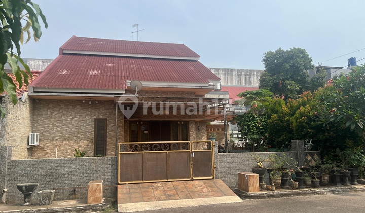 Jual Rumah Bagus Siap Huni Di Bulevar Hijau Harapan Indah