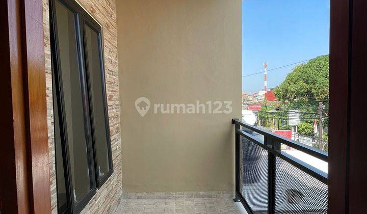 Di Jual Rumah 2 Lt, Siap Huni di Harapan Indah I - Bekasi 2