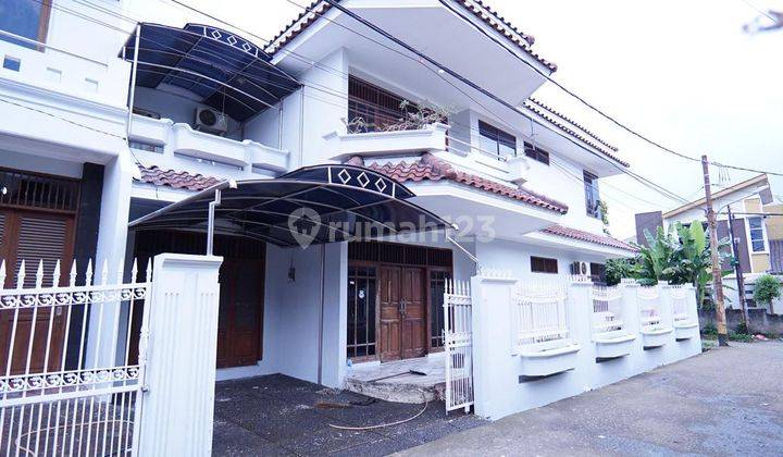 Di Jual Rumah Hook, 2 Lt, Siap Huni, di Jatimakmur Pondok Gede, Bekasi 2