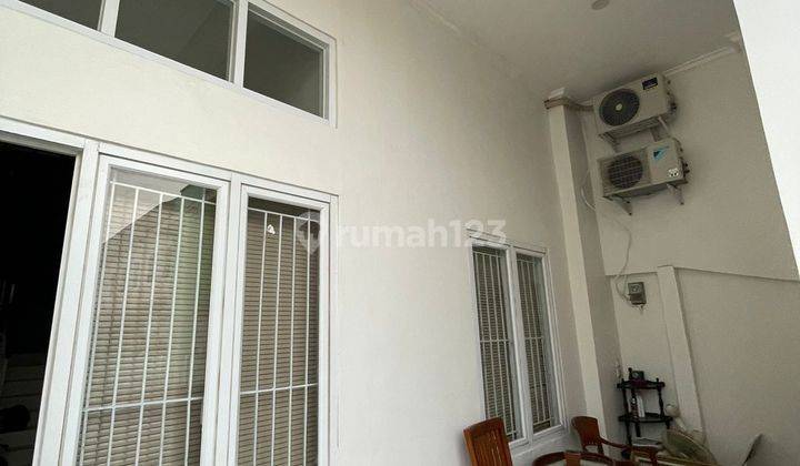 Di Jual Rumah Model Minimalis, 2 Lt, Siap Huni, di Pondok Ungu Permai 2