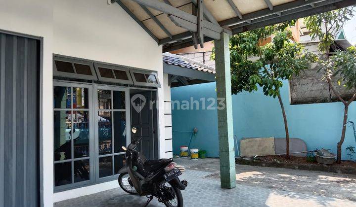 Di Jual Rumah, lokasi pinggir jalan utama di Harapan Indah Bekasi 1