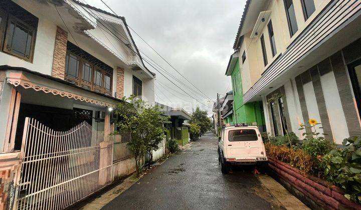 Di Jual Cepat Rumah 2 LT, posisi Hook, dekat dengan sekolahan, pasar di Perum. Harapan Baru 1 - Bekasi Barat 2